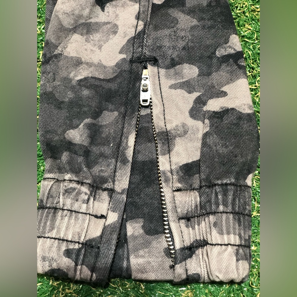 Spanx Stretch Twill Cargo Jogger ~ Blackwash Camo ~ NWT! Size:Various - Picture 10 of 16